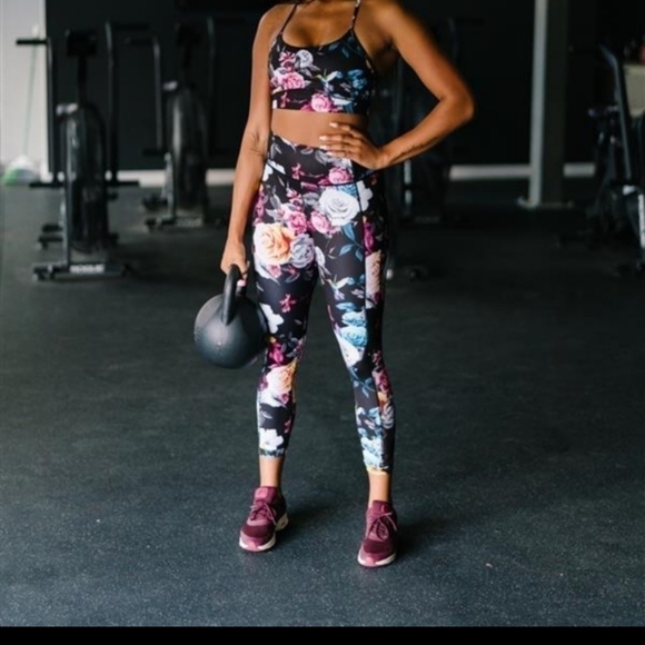 ZYIA Dark Floral Hummingbird Mesh Hi-Rise 7/8 Leggings - Picture 1 of 6